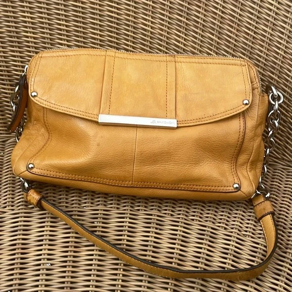 B Makowsky yellow Purse Womens Leather Glove Soft SATC Silver Hardware Bohemian - Picture 1 of 13